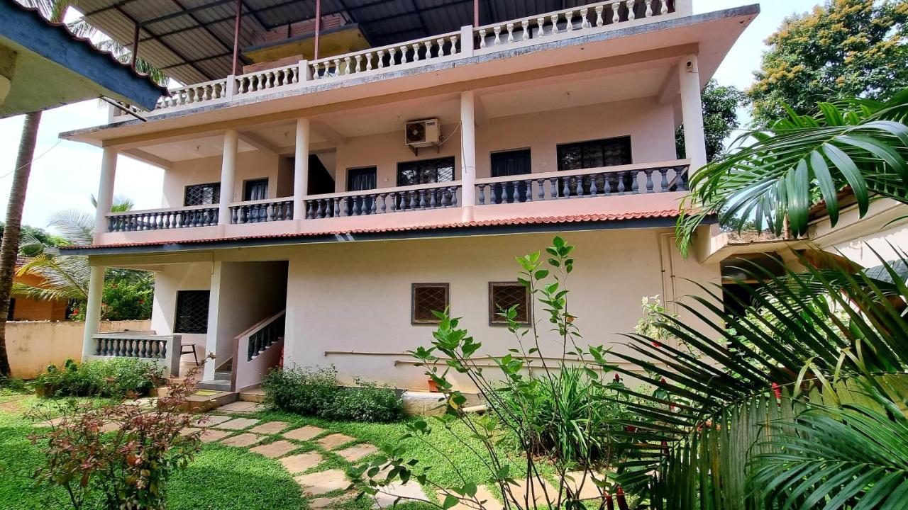 Garden Villa Vagator Luaran gambar